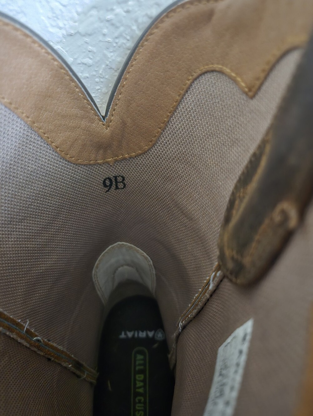 Ariat Brown Leather Lace-Up Cowboy Boots with Pink Embroidery - Picture 4 of 8
